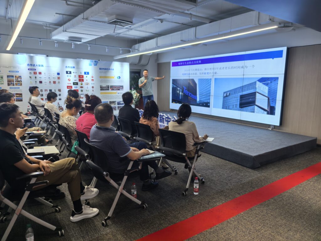 82334f83374371db53d722c6f4414ac