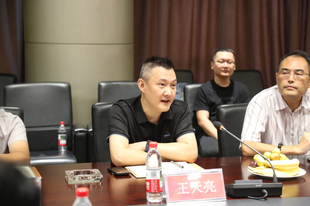 Chongqing Time-honored Brand Association organized an inspection of South China City 7 %E7%8E%8B%E5%A4%A9%E4%BA%AE%E6%80%BB%E7%BB%8F%E7%90%86